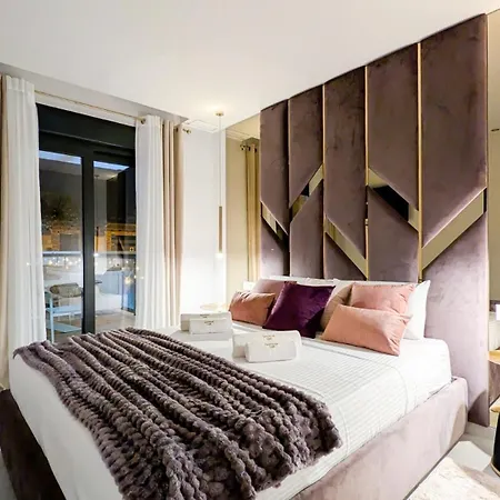 Apartment Gold Campoamor